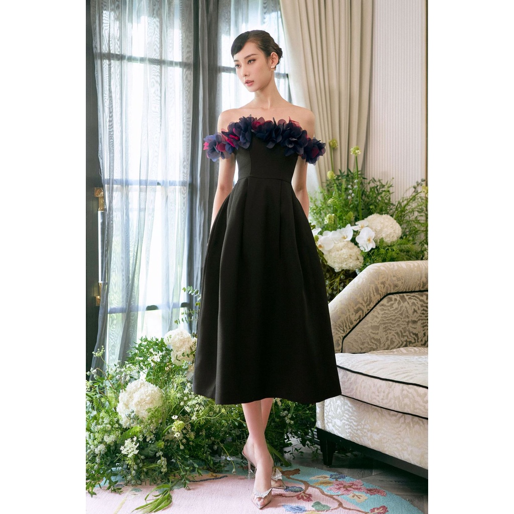 Achelois - Váy hai dây dáng dài đính kết hoa - Margot Petals Beading Dress