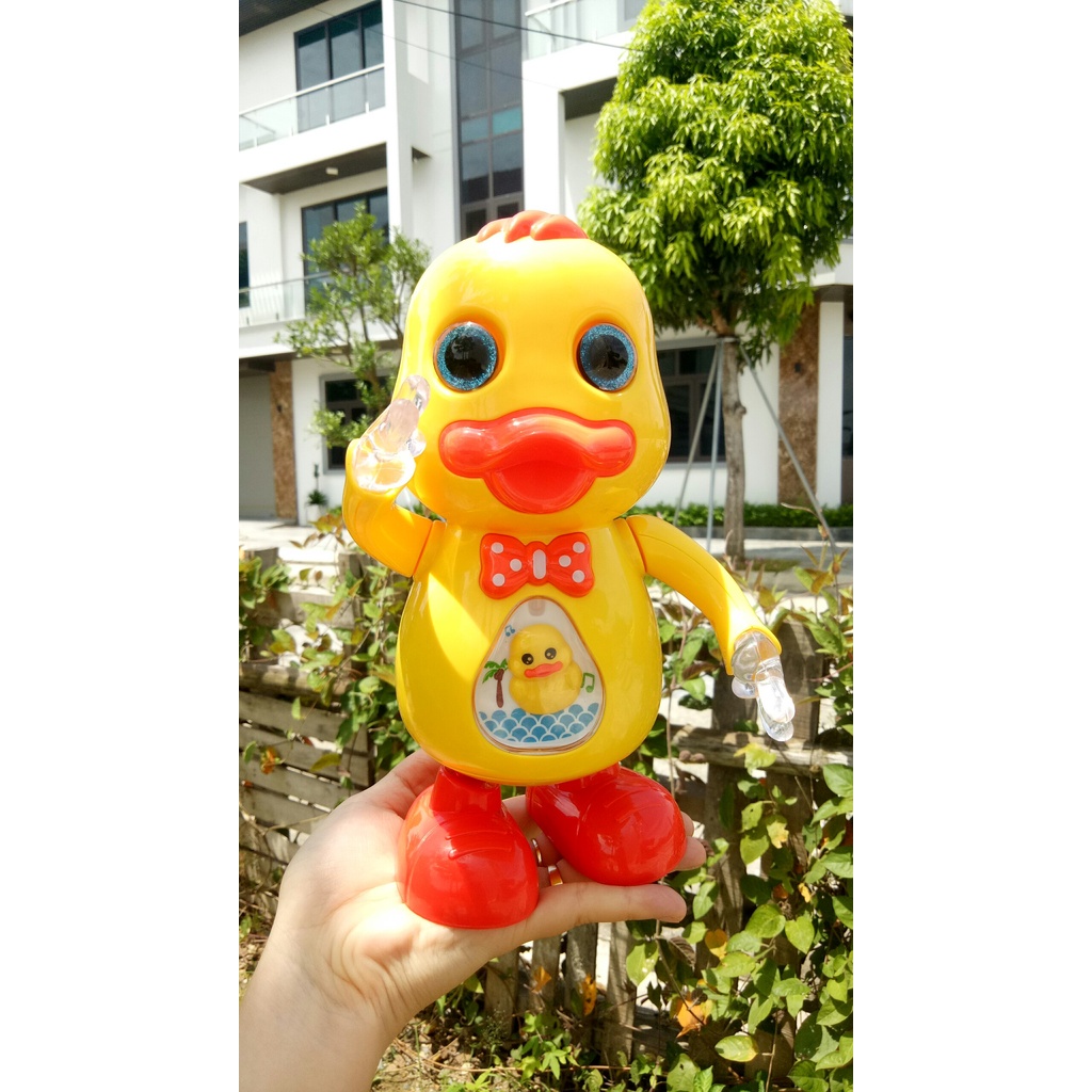 Vịt Vàng biết nhảy múa, biết hát, có đèn màu nhấp nháy vui nhộn cho bé