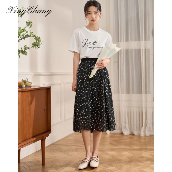 Áo phông nữ công sở trắng cổ tròn basic mặc với blazer, chân váy đi học đi làm in Get mã NXC92