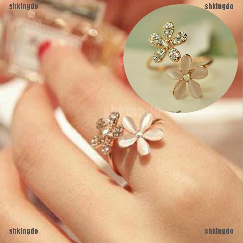 Nhẫn mạ vàng hình hoa cúc đính pha lê thanh lịch