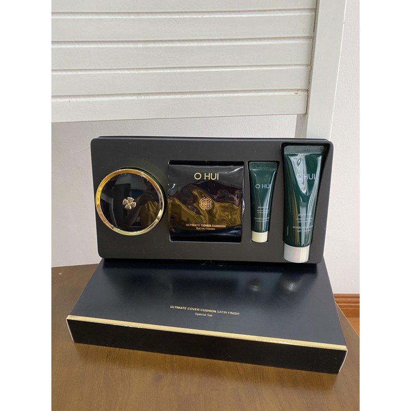 Set phấn ohui đen satin