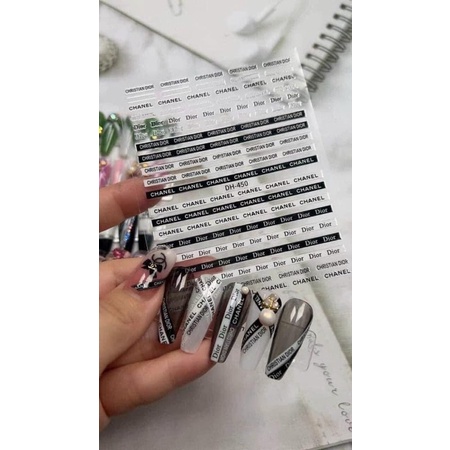 Sticker thương hiệu mẫu mới