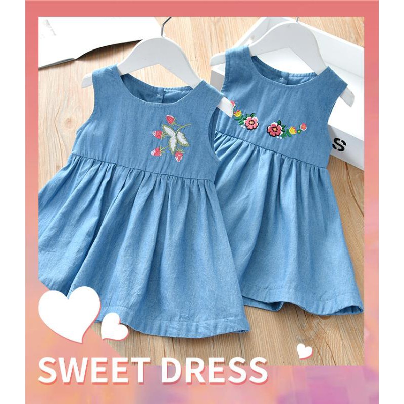 Váy đầm bé gái vải denim thêu hoa phong cách Hàn Quốc mẫu mới mùa hè 2022