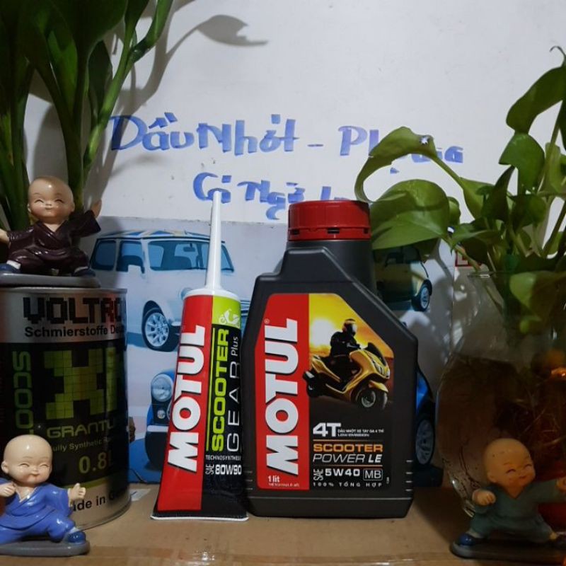 [DauNhot-PhuGia]Combo nhớt motul scooter power LE 5W40 chai 1L và nhớt hộp số motul 80w90 cho xe tay ga SH Ý giá rẻ.