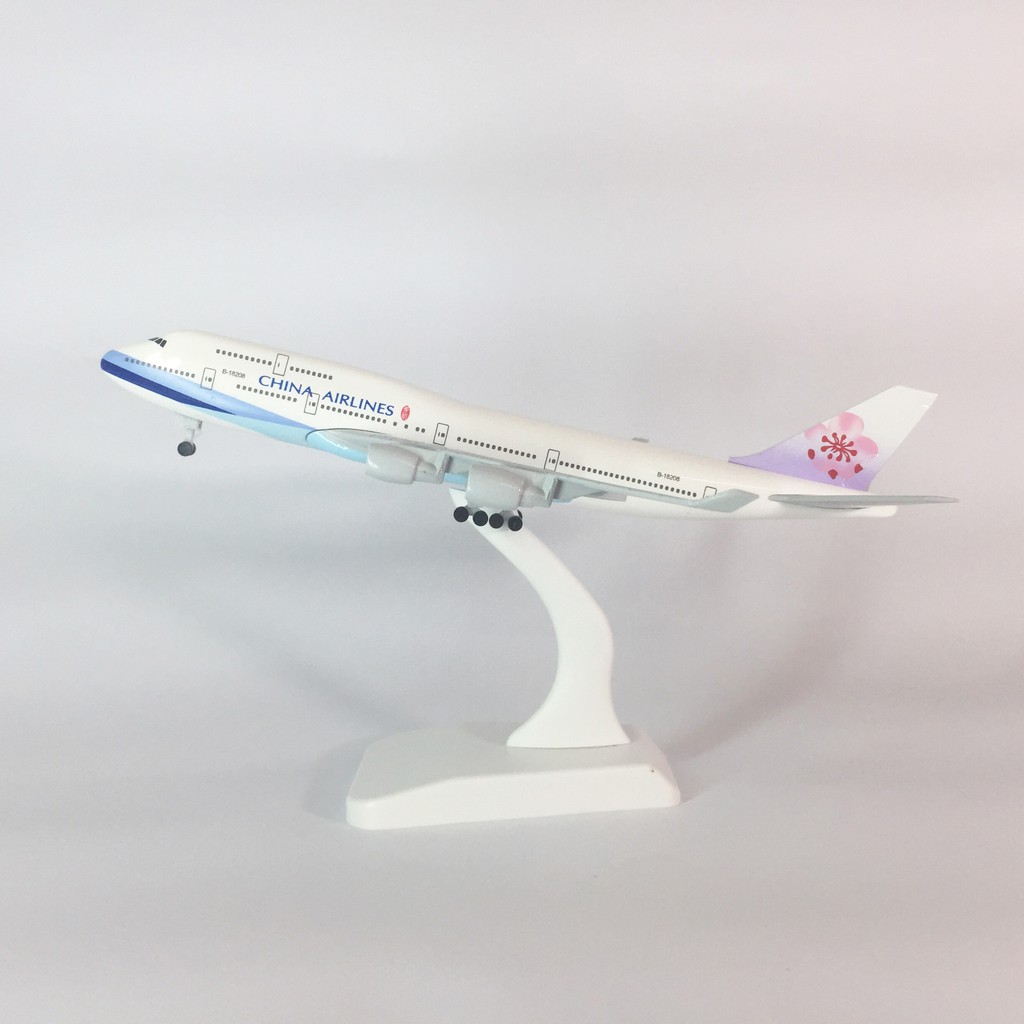 Mô hình máy bay boeing 747 kim loại kích thước ~20cm dùng để trưng bày quà tặng sưu tập trang trí bàn làm việc tủ kệ