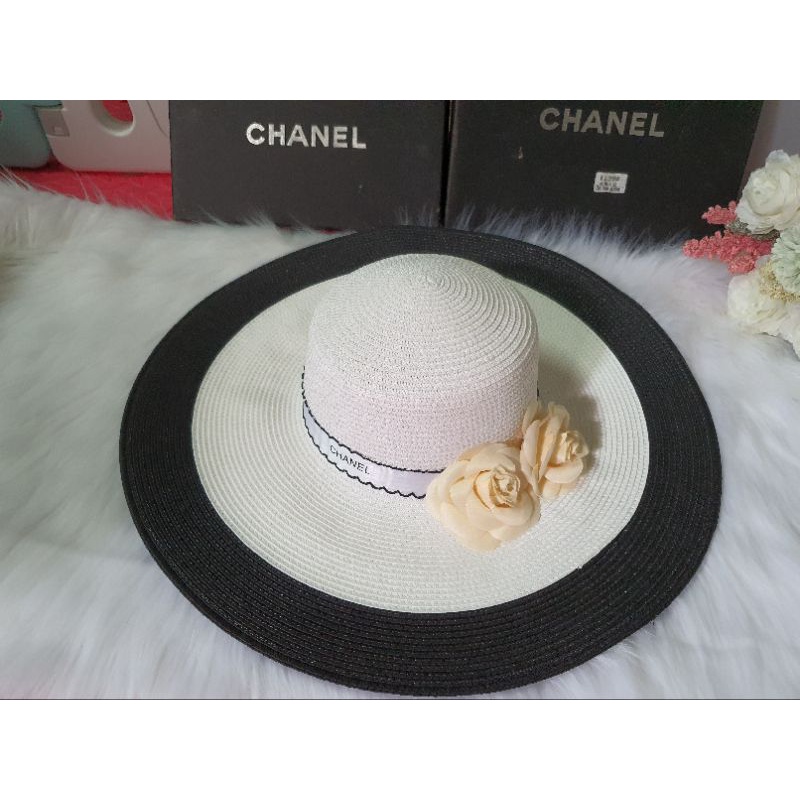 Mũ Cói thời trang đi biển Vành Rộng sang chảnh