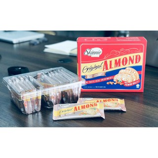Skinnie Original Almond Hộp Giấy 135g - Bánh Hạnh Nhân Giòn Skinnie
