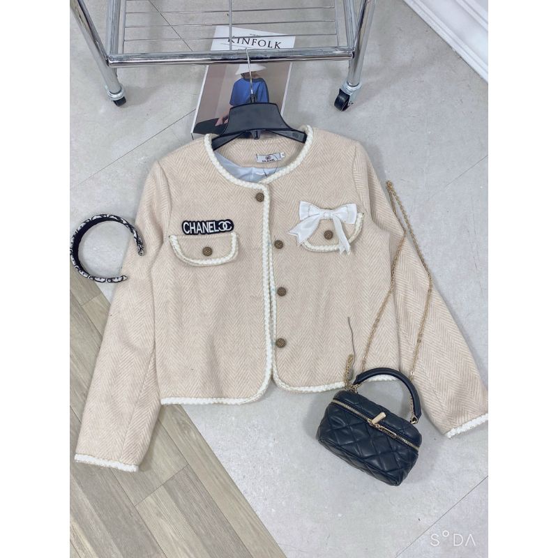 Xả áo dạ tweed va áo khoác viền ngọc đẹp tiểu thư