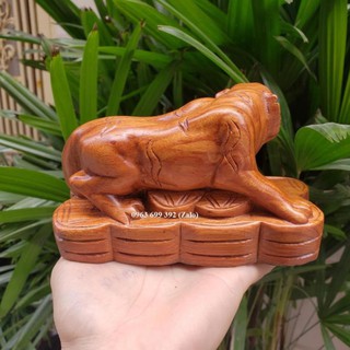  Tượng con hổ gỗ hương