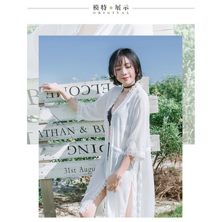 Áo choàng đi biển tay ren
