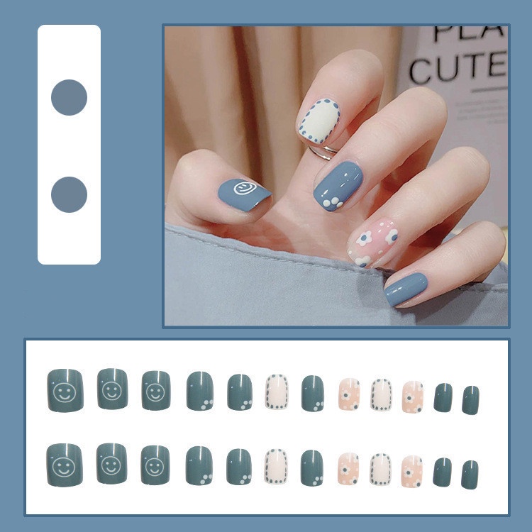 Set 24 Miếng Dán Trang Trí Móng Tay Thời Trang