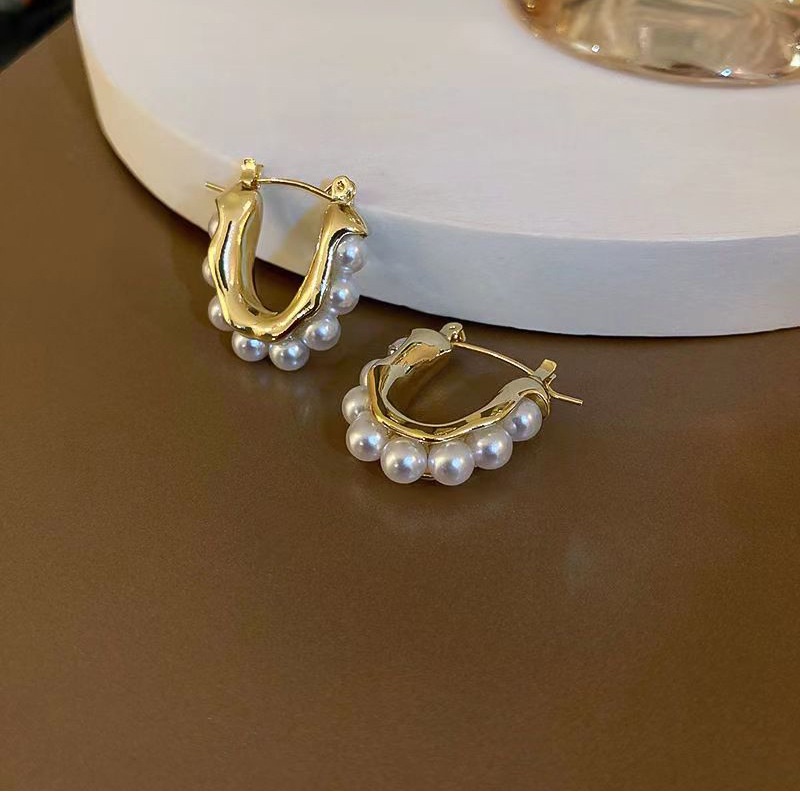 Bông Tai Chữ U Đính Ngọc Trai Phong Cách Pháp Cổ Điển Thời Trang 2022