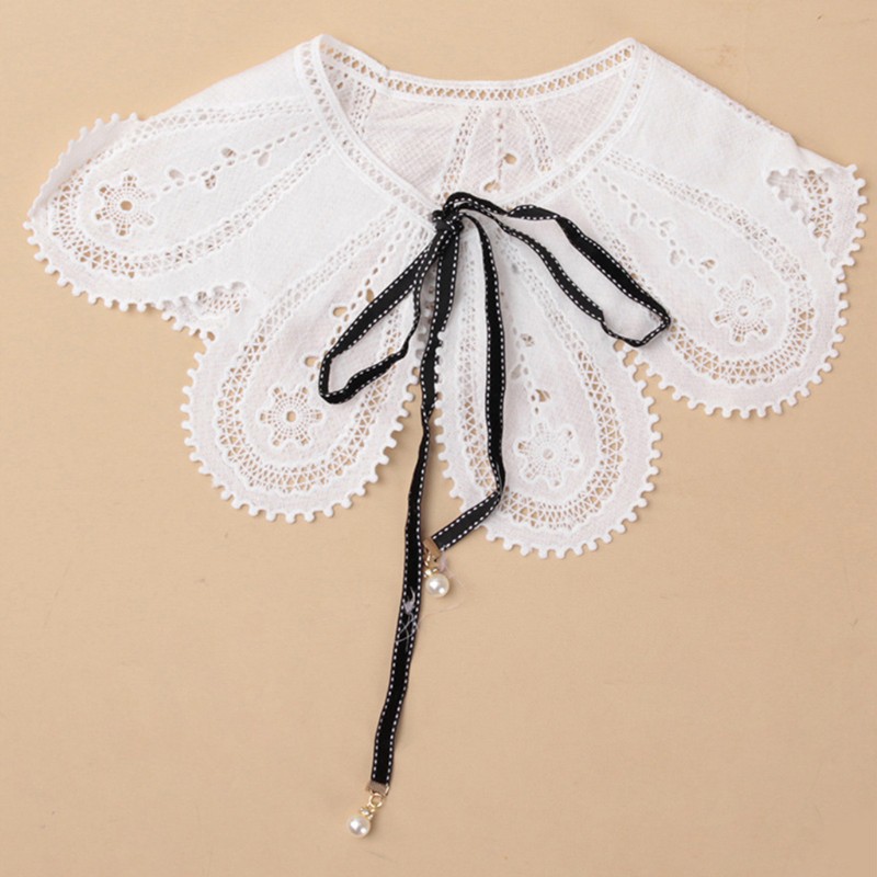 Cổ áo sơ mi giả họa tiết kiểu hình học phong cách hợp thời trang