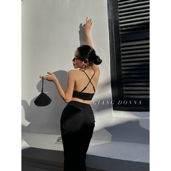 Sét áo croptop nhũ 2 dây chân váy xẻ tà thiết kế