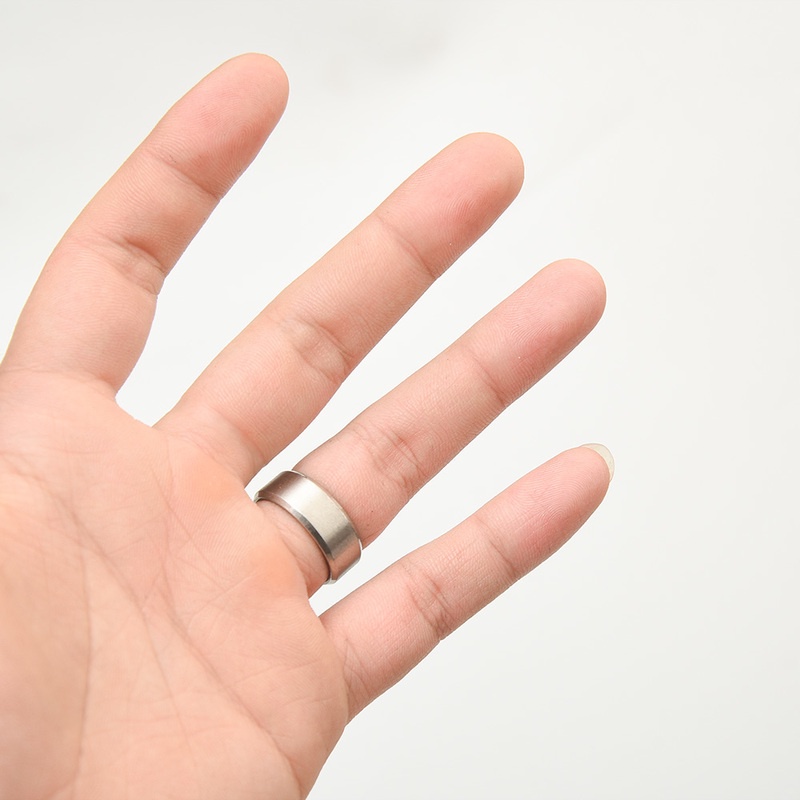 1 Nhẫn Thép Titan Màu Đen/Bạc Đơn Giản Thời Trang