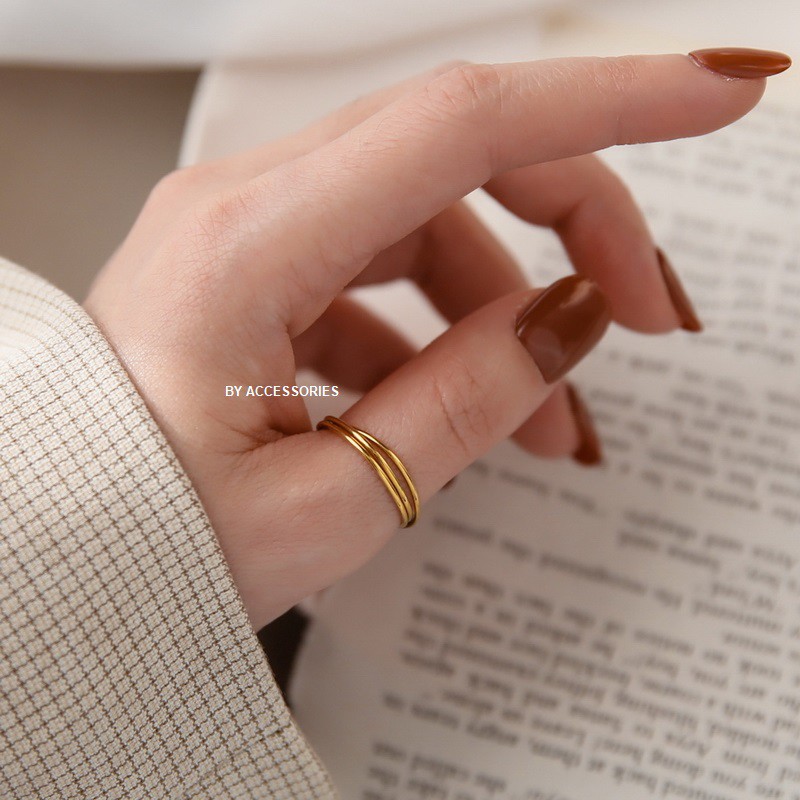 Nhẫn nữ titan 3 vòng tròn mảnh lồng nhau mạ vàng không gỉ đeo được nhiều kiểu WR200401 (Có màu bạc)