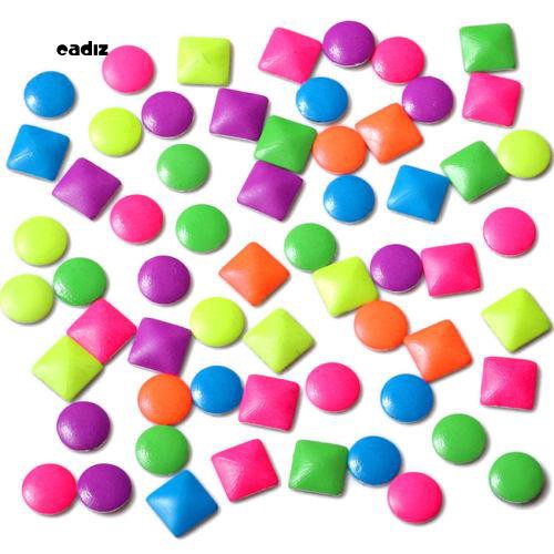 [Hàng mới về] Set 500 phụ kiện trang trí móng tay kiểu tròn và vuông nhiều màu đẹp mắt