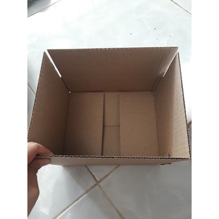 50 hộp 10.5x10.5x10.5 cm