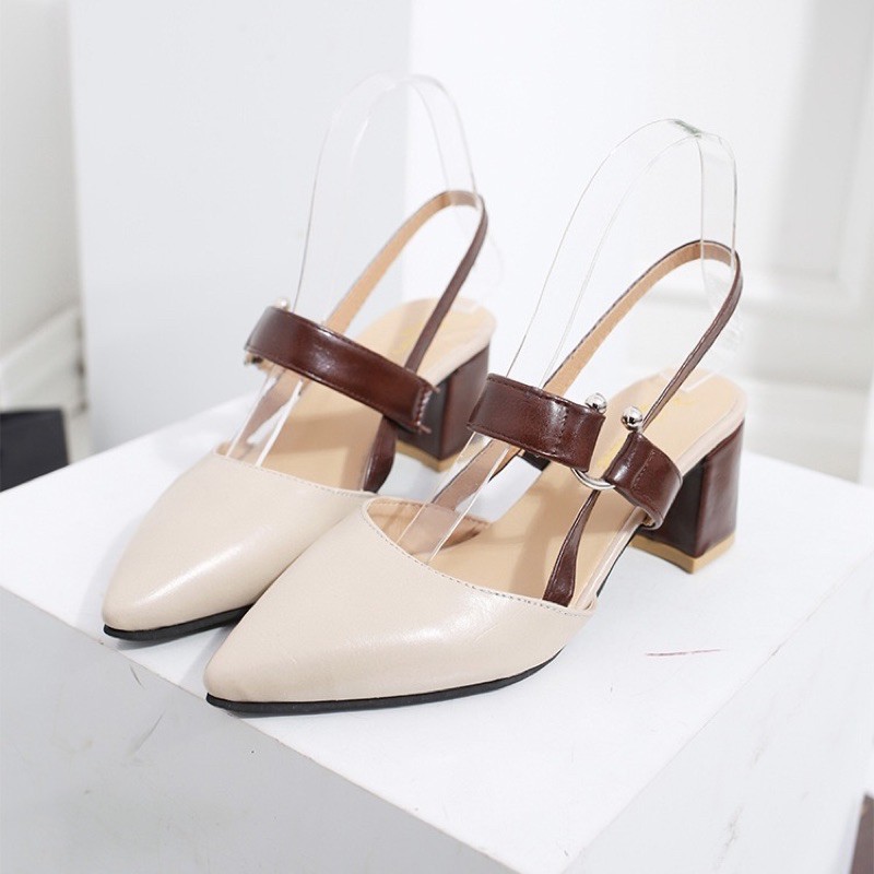 Giày cao gót vuông 7p bít mũi quai ngang nâu khóa gài bác sĩ