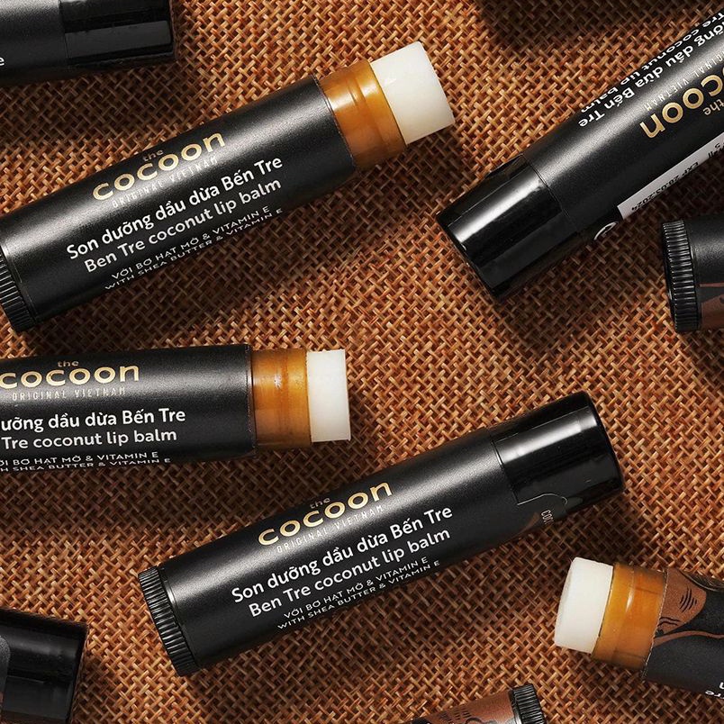 Son Dưỡng Dầu Dừa Bến Tre Cocoon Ben Tre Coconut Lip Balm With Shea Butter &amp; Vitamin E 5G