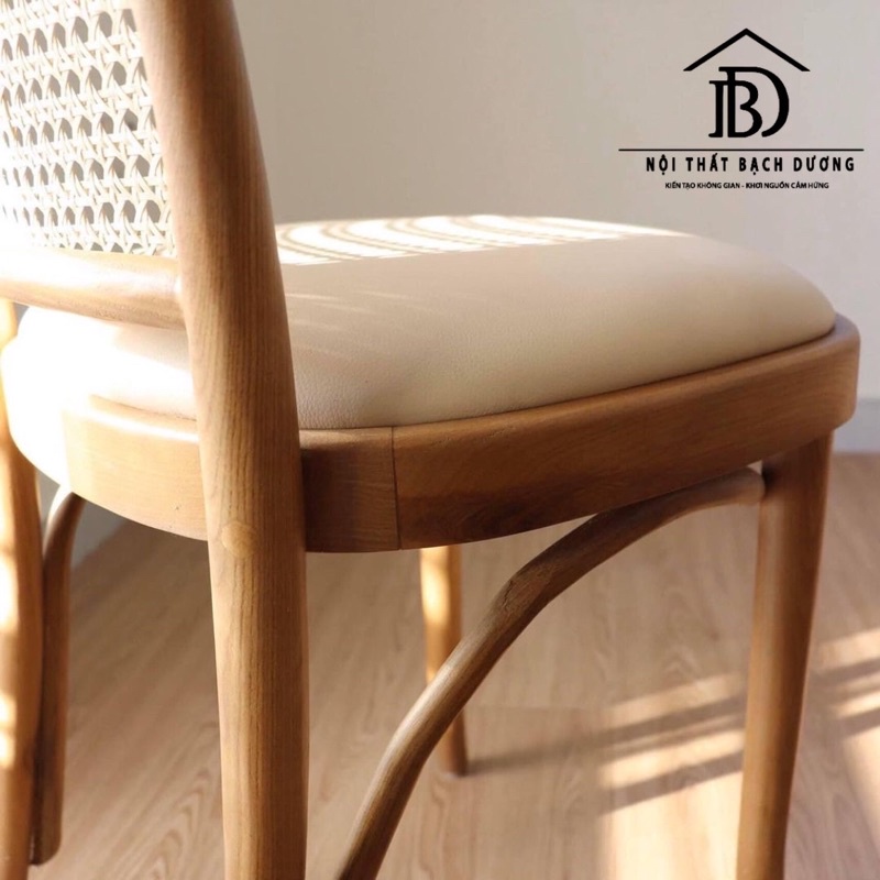Ghế gỗ mây vòm