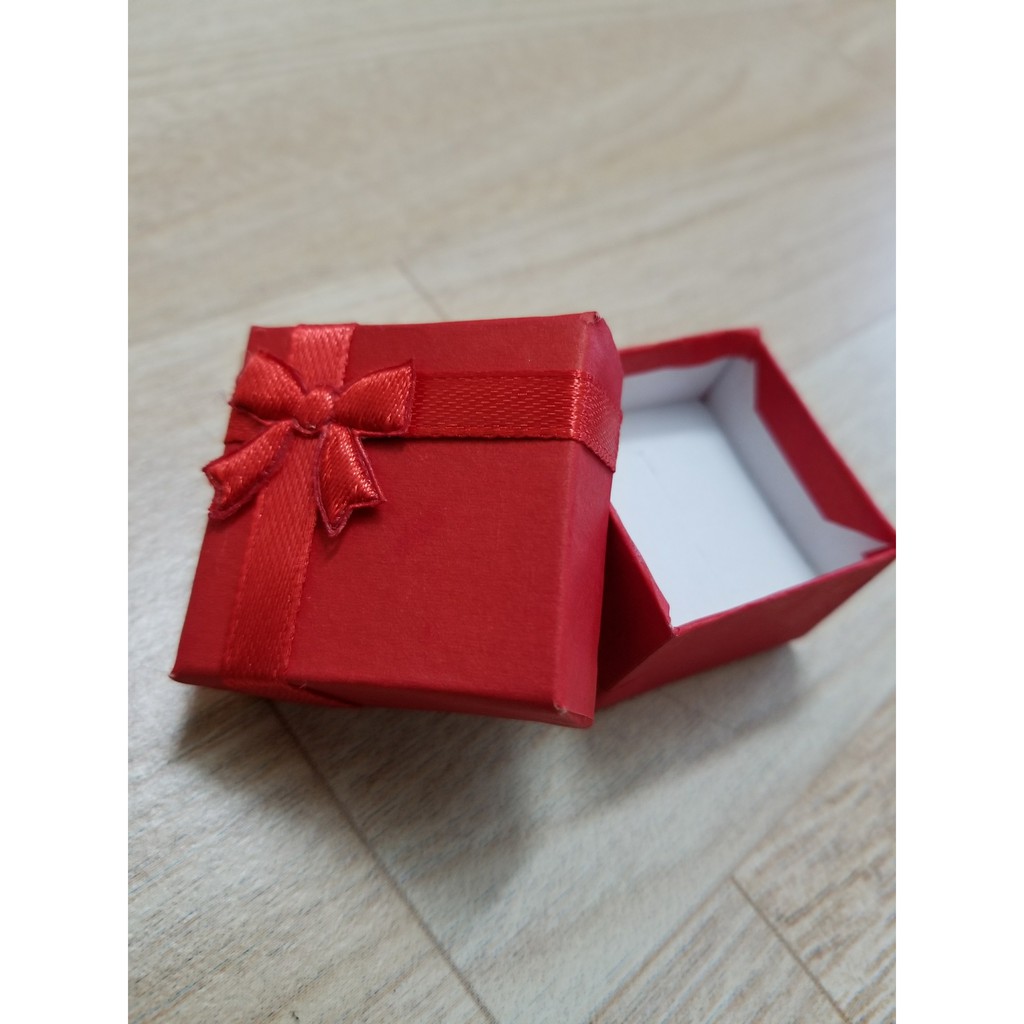 Giá siêu rẻ - combo 30 Hộp giấy nơ đựng nhẫn quà tặng CAO CẤP  size 3,5x3,5x2,5cm màu đỏ | BigBuy360 - bigbuy360.vn
