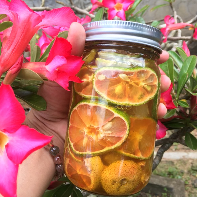 1 hũ chanh đào ngâm mật ong rừng