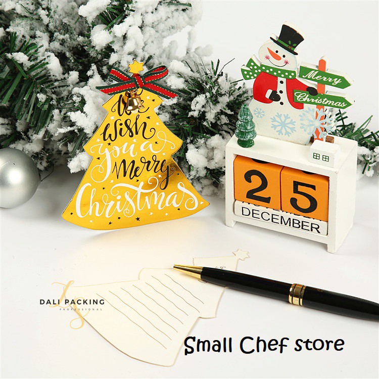 Set 10 tấm thiệp Giáng sinh bằng thẻ treo trang trí cây thông Noel, hộp quà