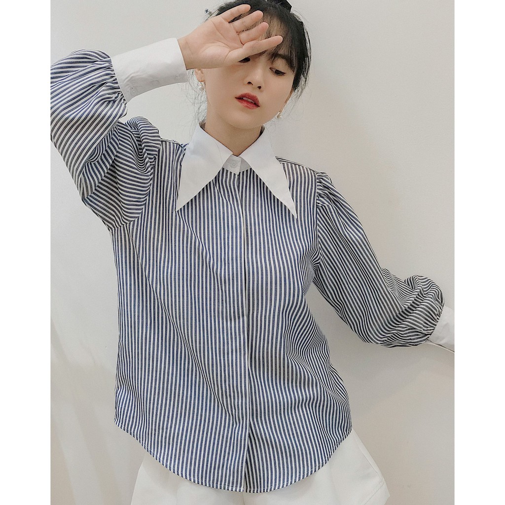 KIOBI - Áo sơ mi Triangle Collar form suông rộng, tay phồng, bâu cổ nhọn cách điệu, vải kate silk sọc nhí - KIA2142STR
