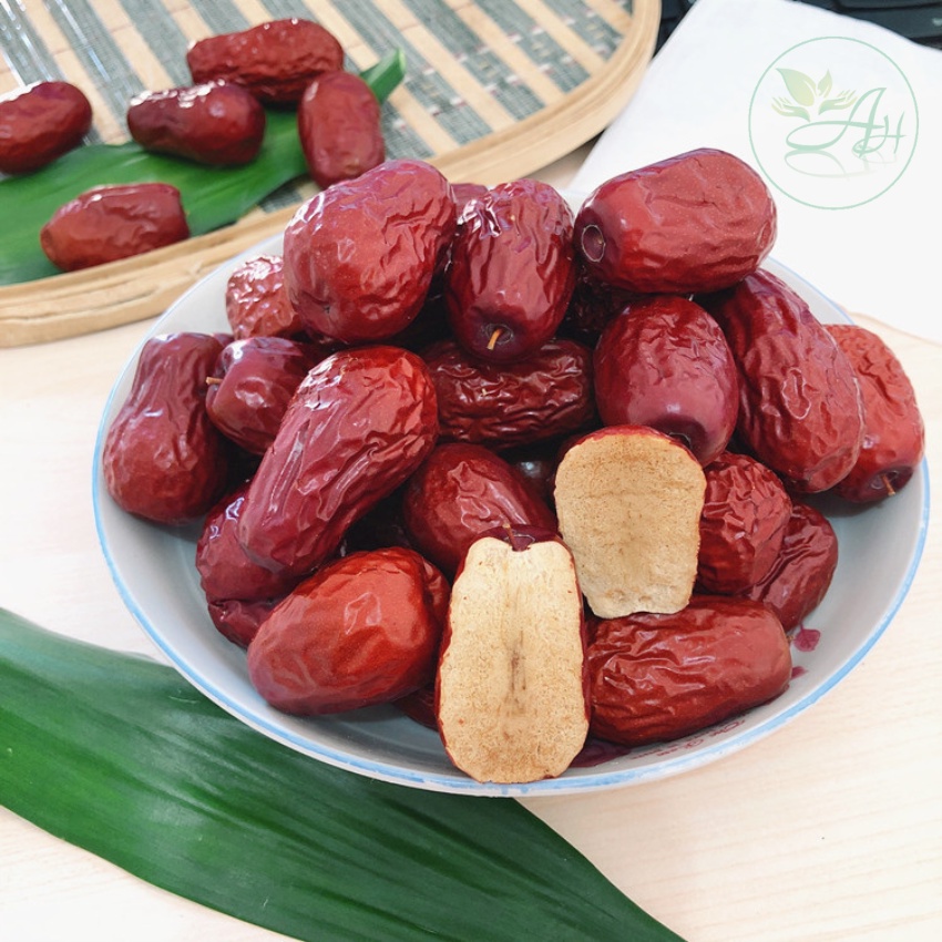 Táo Đỏ Sấy Khô 100gr Quả To Đỏ Đều Và Đẹp Loại 1