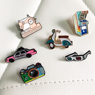 Pin, huy hiệu, ghim sticker cài áo và balo