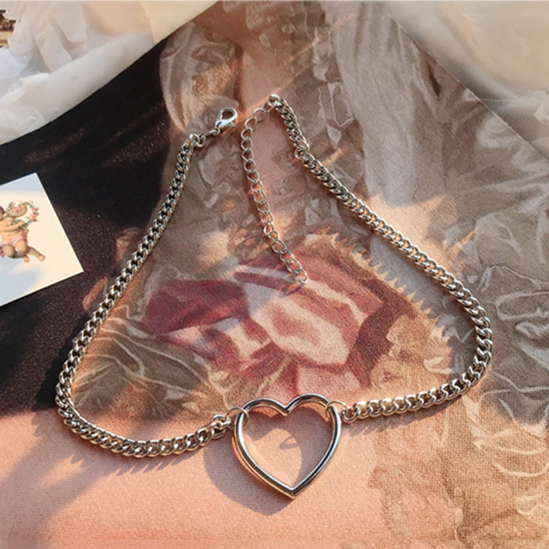 Vòng cổ choker AY chuỗi hạt ngọc trai nhân tạo/ chuỗi xích mặt trái tim phong cách Hàn Quốc thanh lịch thời trang