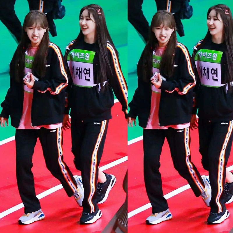 Set quần áo thể thao Nerdy giống IU, Itzy, IZ*ONE