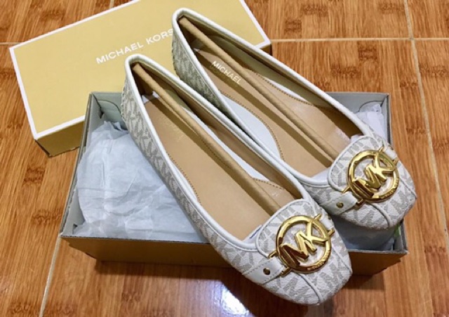 Giày Michael Kors size từ 5.5 tới 7.5