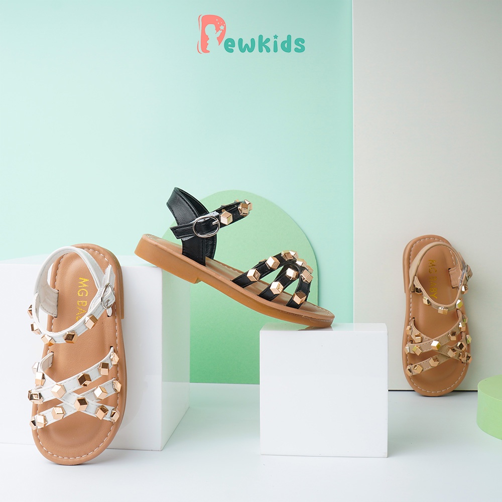 Dép sandal cho bé Dewkids đế bằng hở ngón phối đinh tán thời trang hè 2021 - TD003