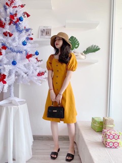 ĐẦM TRỄ VAI