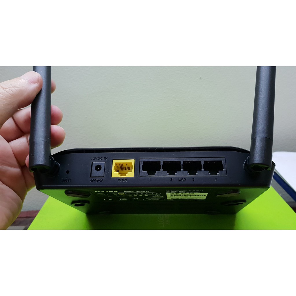 Bộ Phát Wifi D-Link 2 dâu DIR-612. Có chức năng thu phát không dây và cắm dây LAN