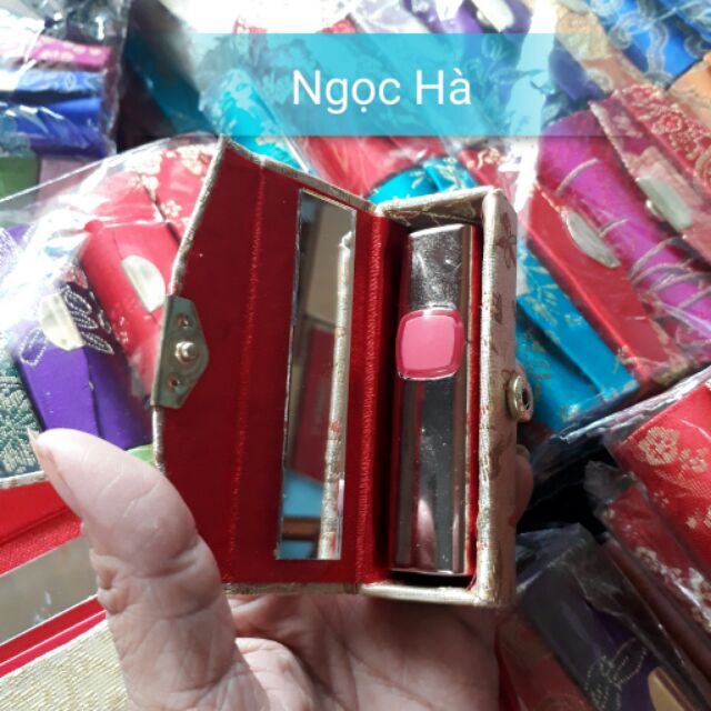 Hộp đựng son