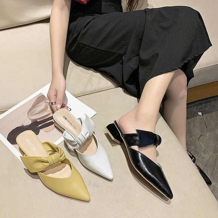 Fashion Pointed Bow Decoration  Flat Slippers for Women