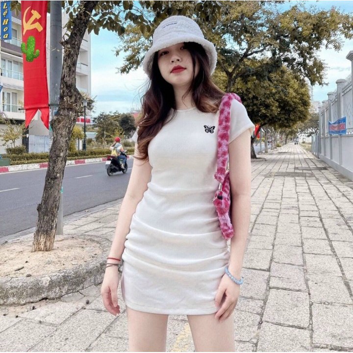 Đầm ôm body nhúng phối logo thêu chất vải Borip Cam Kết Hàng Y Hình ( Size từ 40-52kg)