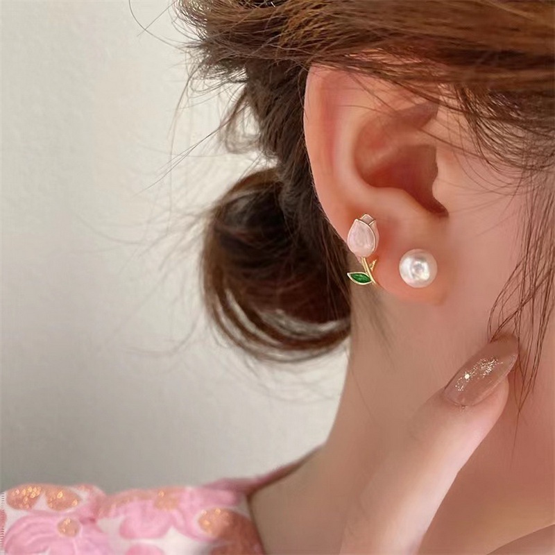 1 Đôi Bông Tai Hoa Tulip Đính Ngọc Trai Thời Trang Ngọt Ngào Dành Cho Nữ