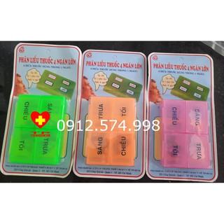 Hộp chia thuốc 4 ô tiện dụng, nhỏ gọn.