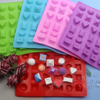 HCM - Khuôn silicon mẫu nửa tròn bán cầu, trái tim, vuông và thang tháp