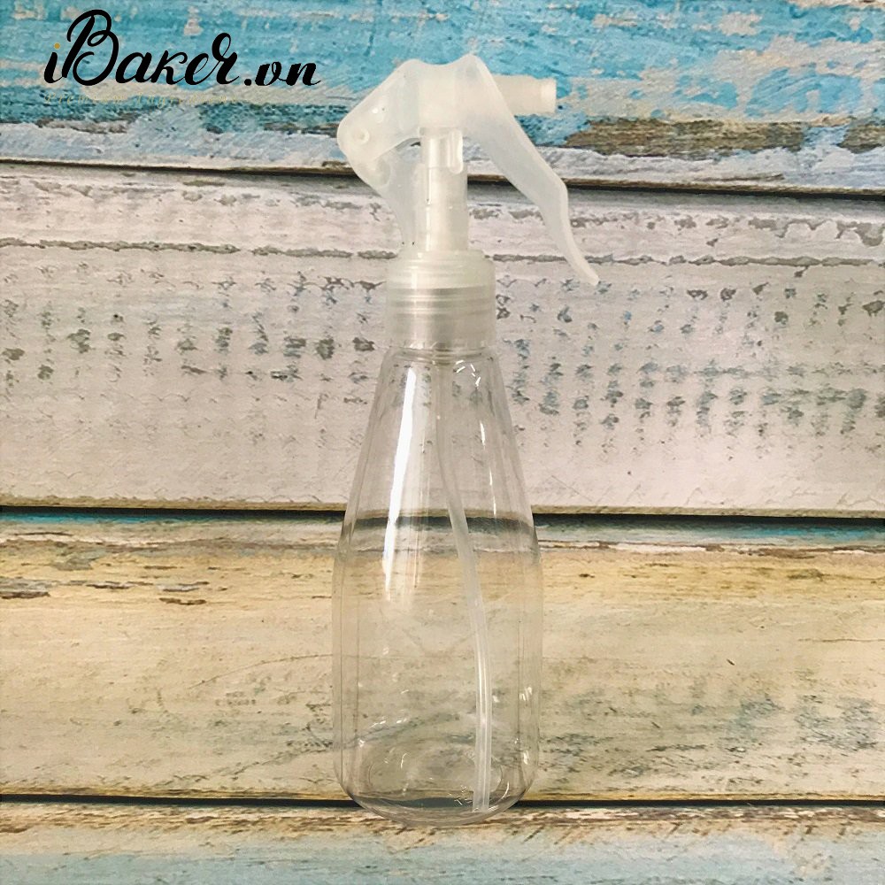 Bình xịt nước nhựa có khóa