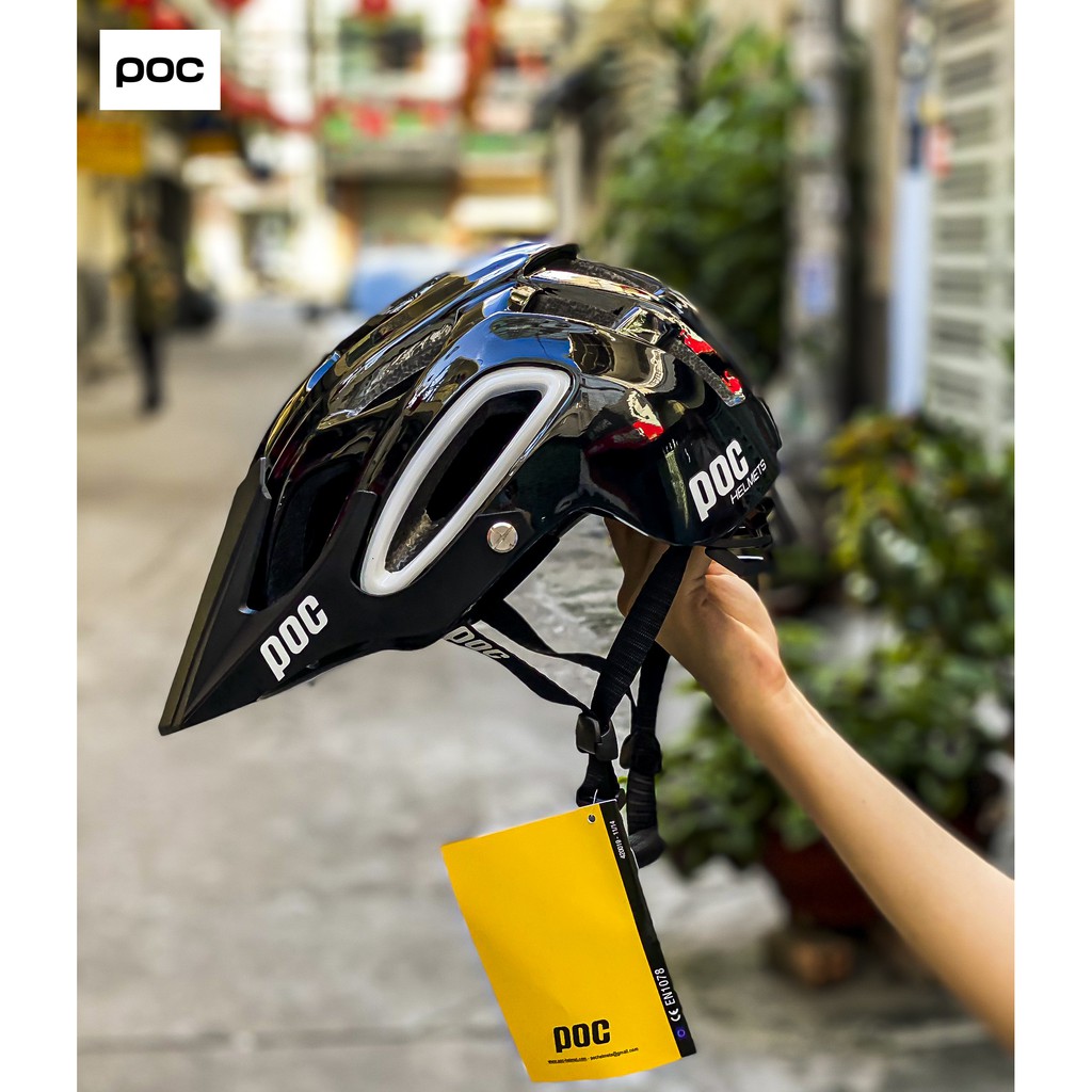 MŨ BẢO HIỂM THỂ THAO POC 07 MÀU ĐEN BÓNG KÈM TÚI VÀ HỘP CHÍNH HÃNG