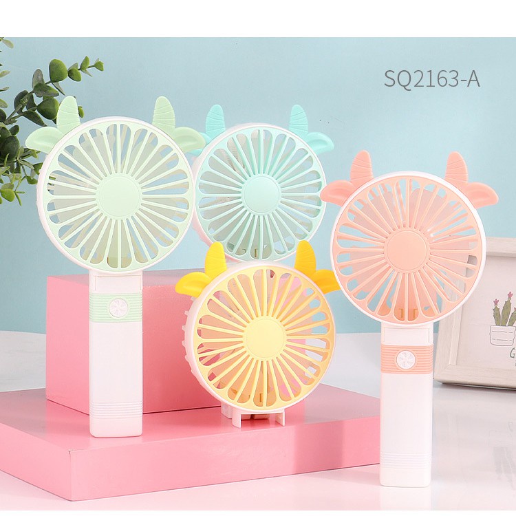 Quạt mini cầm tay 5 Cánh Hình thú dễ thương pin sạc - Có thể gập gọn