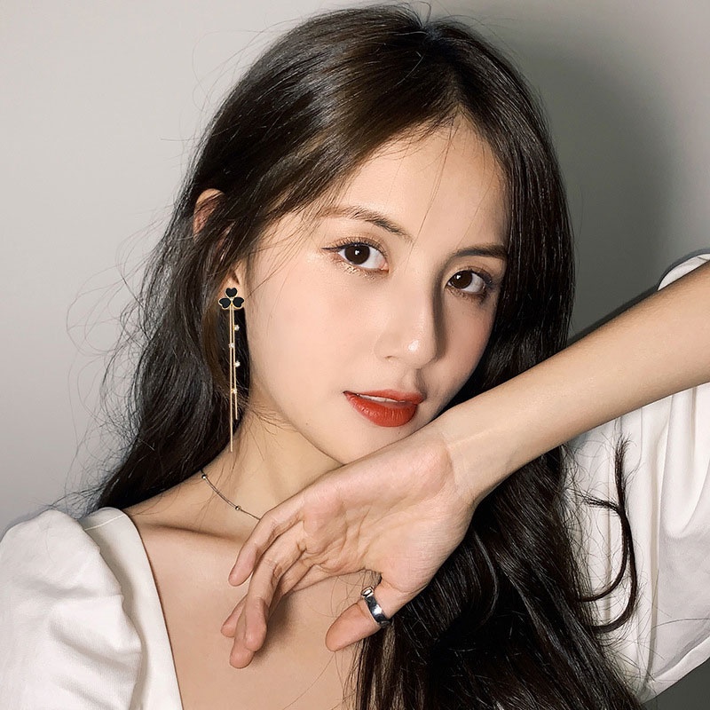 XiaoboACC Khuyên tai kim bạc 925 hình hoa màu đen phối tua rua đính đá zircon xinh xắn cho nữ