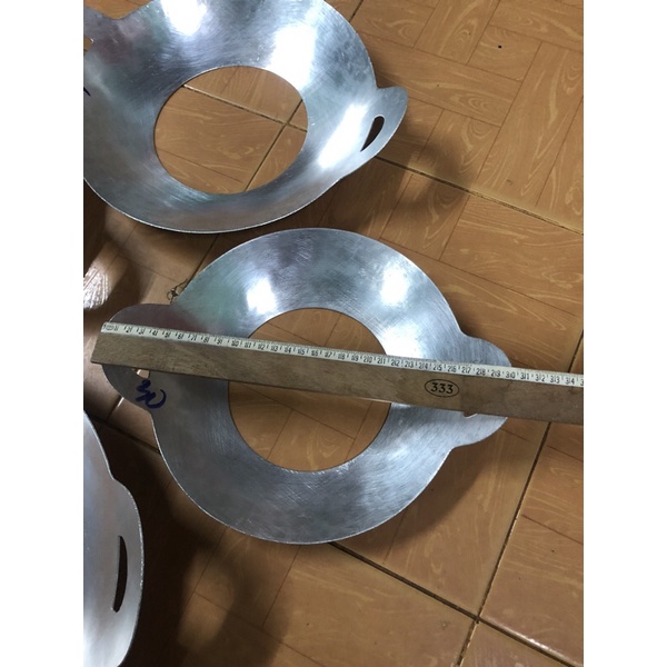 Rế lổ nhôm máy bay chảo lủng lổ dùng lót nồi nấu bếp củi