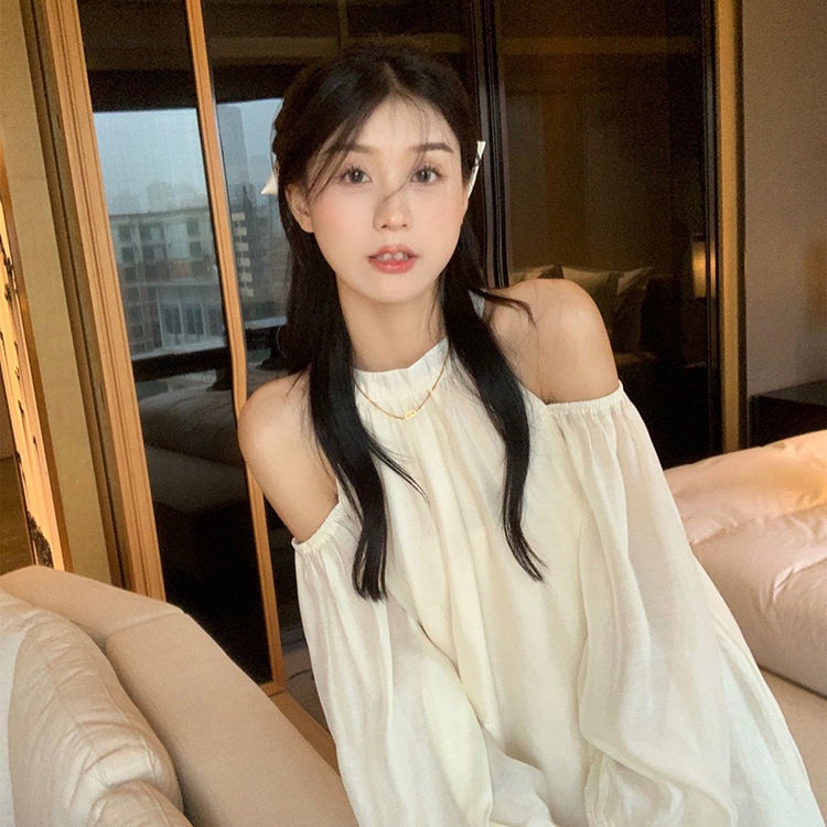 Đầm IELGY tay dài hở vai phong cách Pháp ngọt ngào thời trang dành cho nữ
