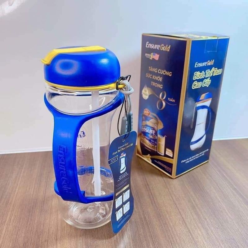 Bình nhựa đựng nước có dây đeo 600ml